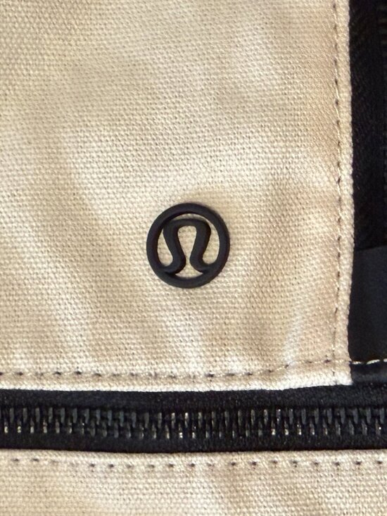 ? NWT lululemon Angel Wing City Adventurer Backpack 17L ~ NEW ~ FAST SHIP! main image 9